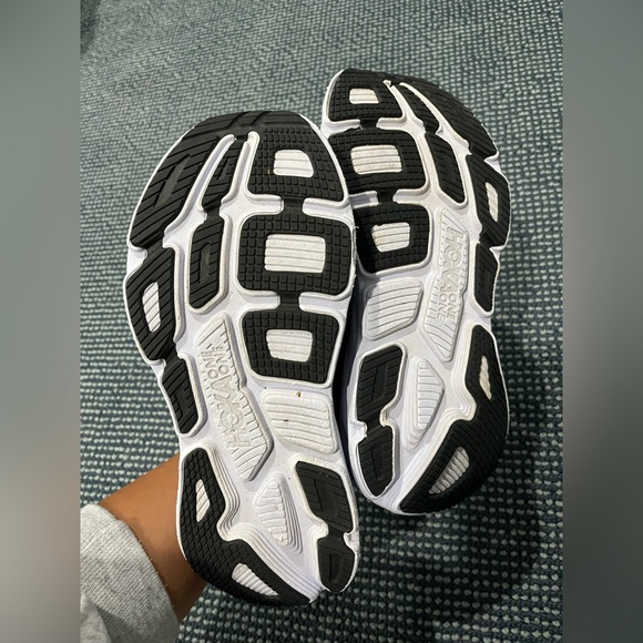 HOKA ONE ONE black and white sneakers - Picture 5 of 8